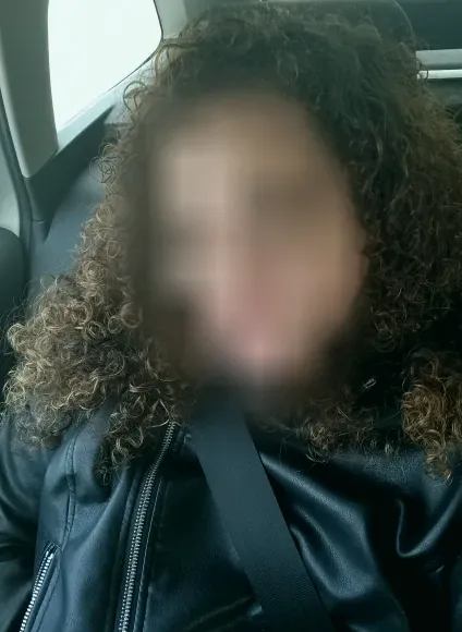 Amina, 35