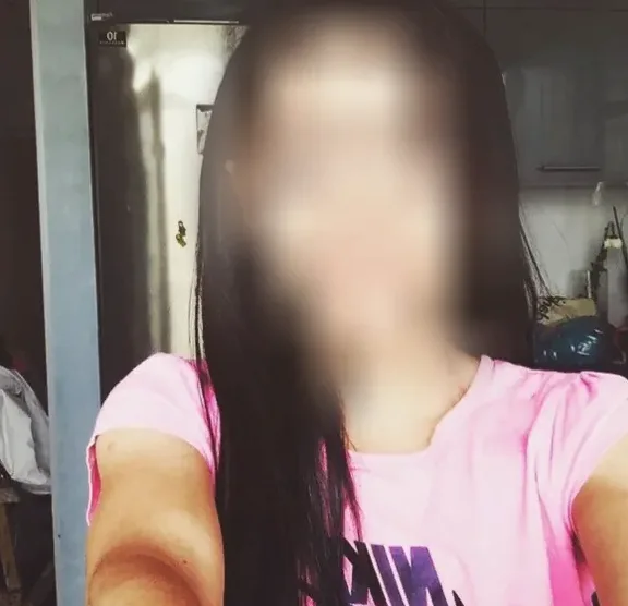 Astrid, 33