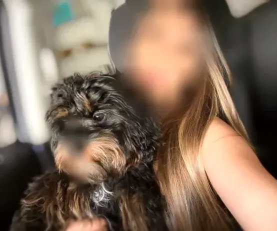 Caroline, 33