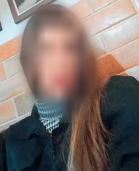 Cecilie, 25