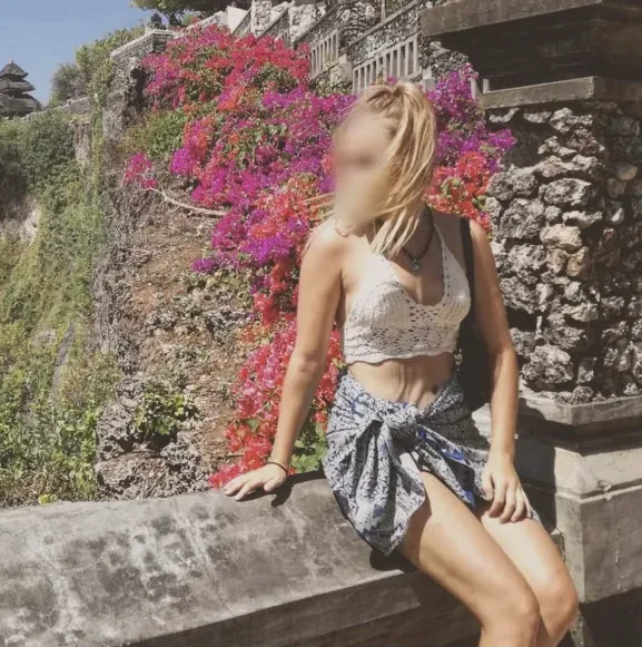 Celina, 20