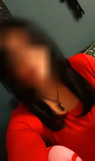 Karoline, 30