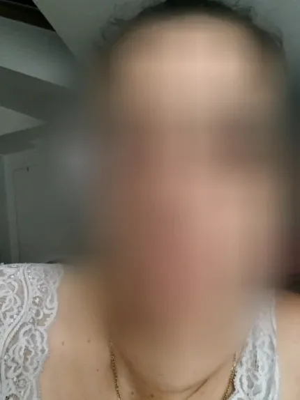 Nour, 35