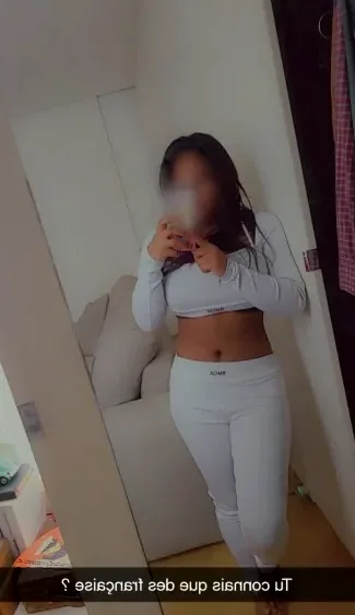 Olivia, 25